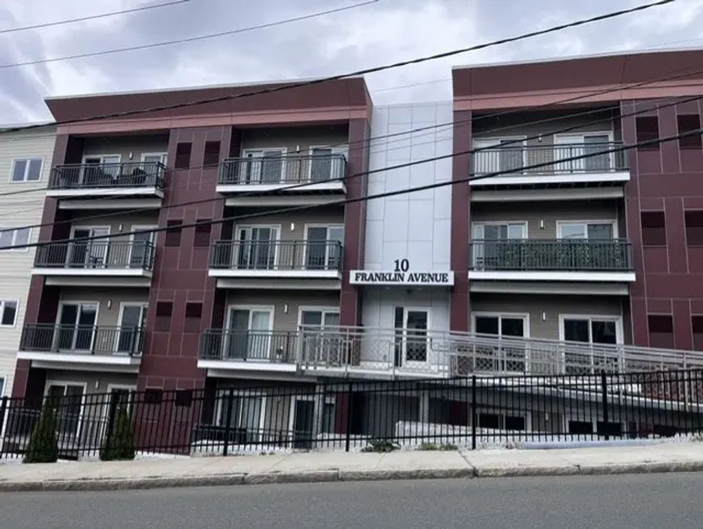 10 Franklin Ave #u-107, Revere