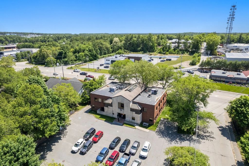 1000 Plain Street #2, Marshfield