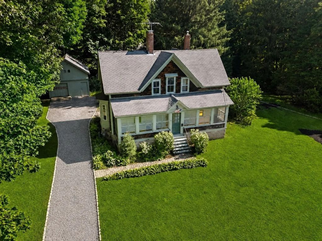 42 Walnut Rd, Hamilton