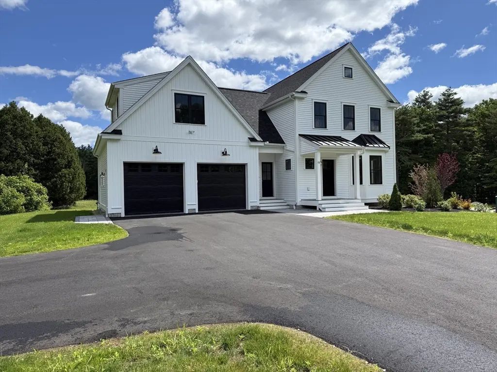 102 Mt. Lebanon Street, Pepperell