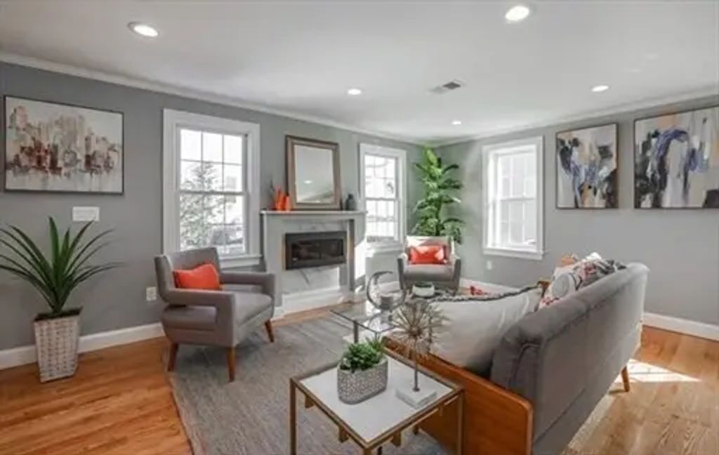 15-17 Rushmore St #15, Boston