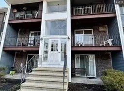 7 Woodcrest Court #4, Weymouth