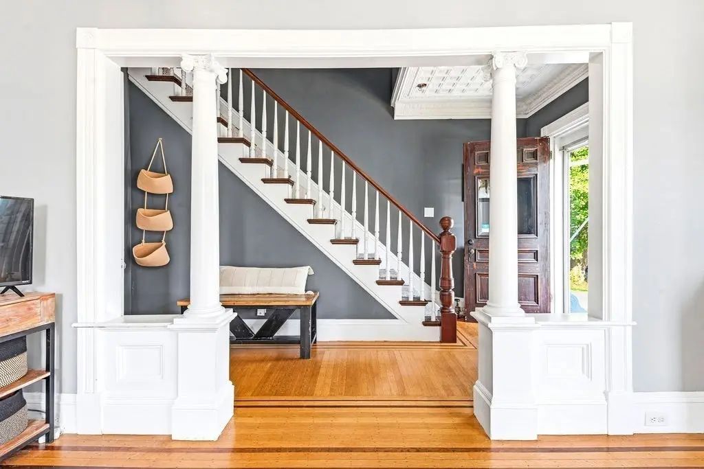 36 Leonard St, North Attleboro