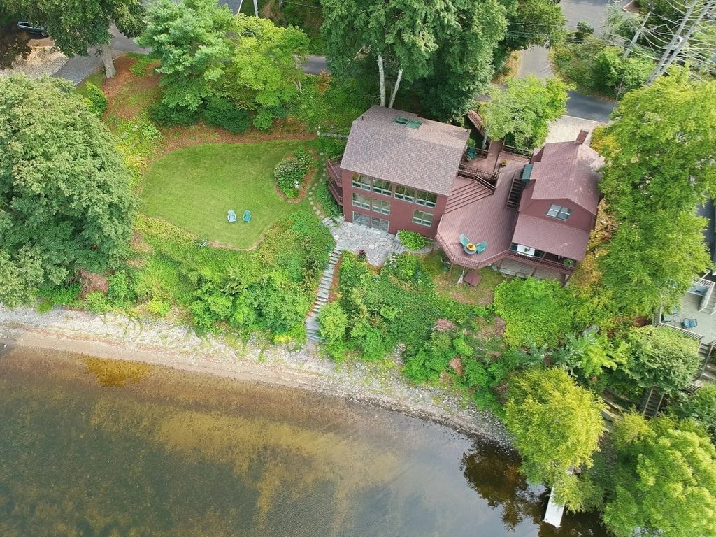 15 Pine Blf, Lakeville
