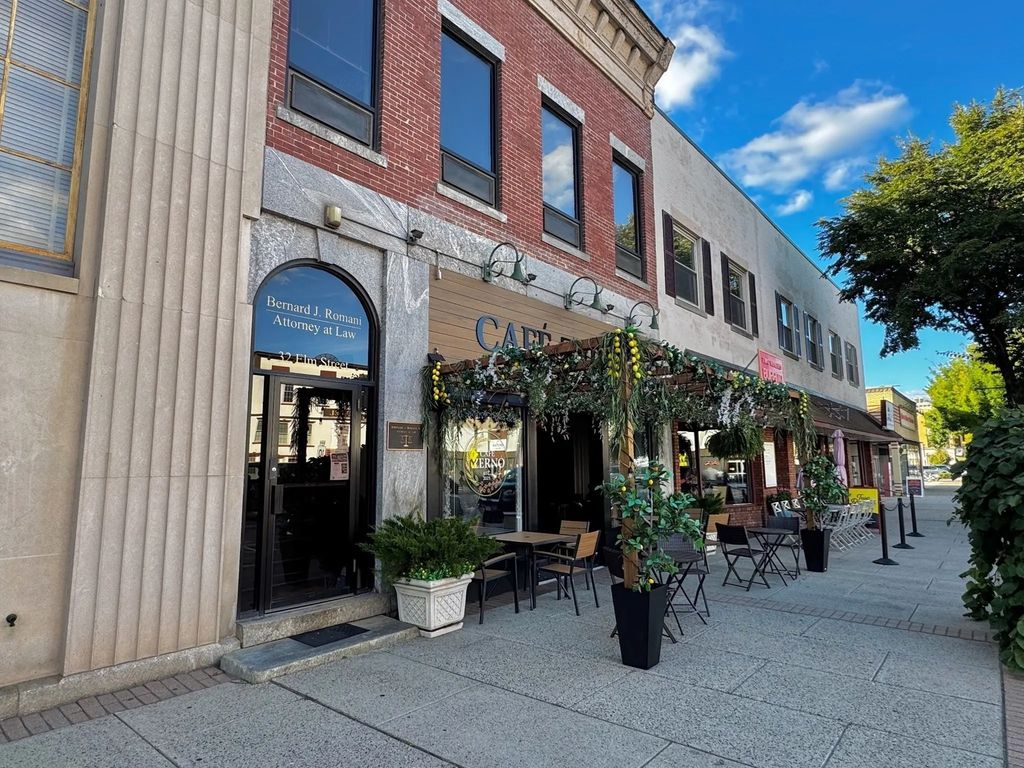 32 Elm #3, Westfield