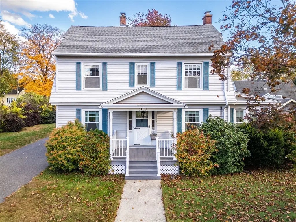 1168 River Rd, Agawam