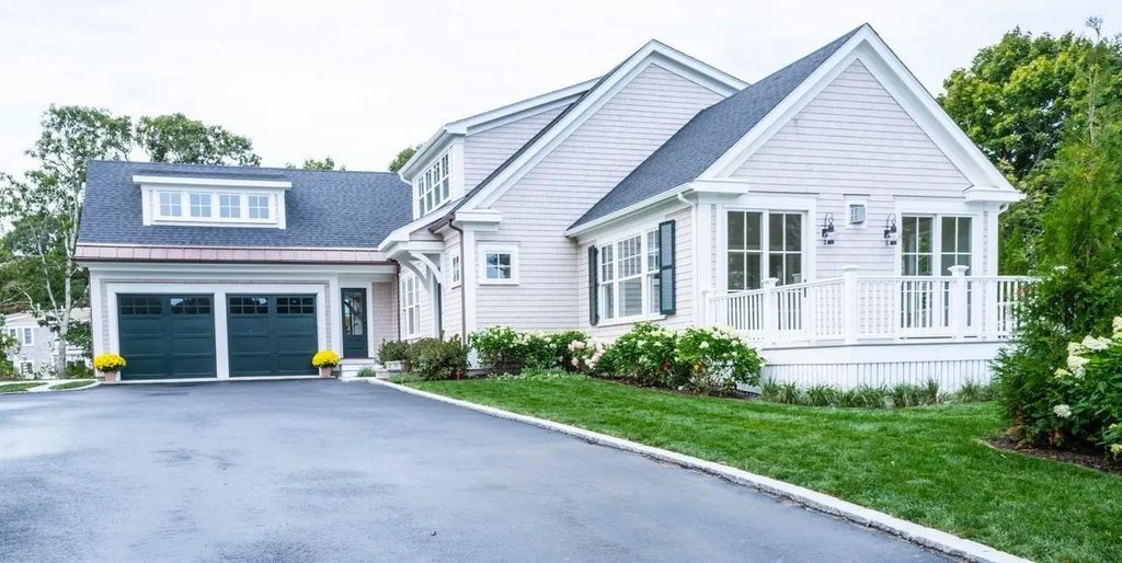 35 Crows Pond Rd, Chatham