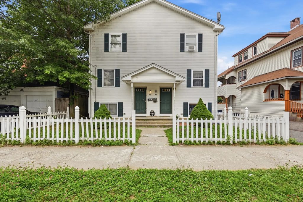 22-24 Sorrento St, Springfield