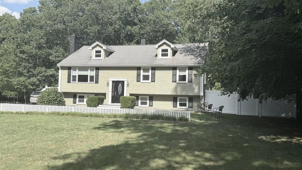 258 State St, Hanson