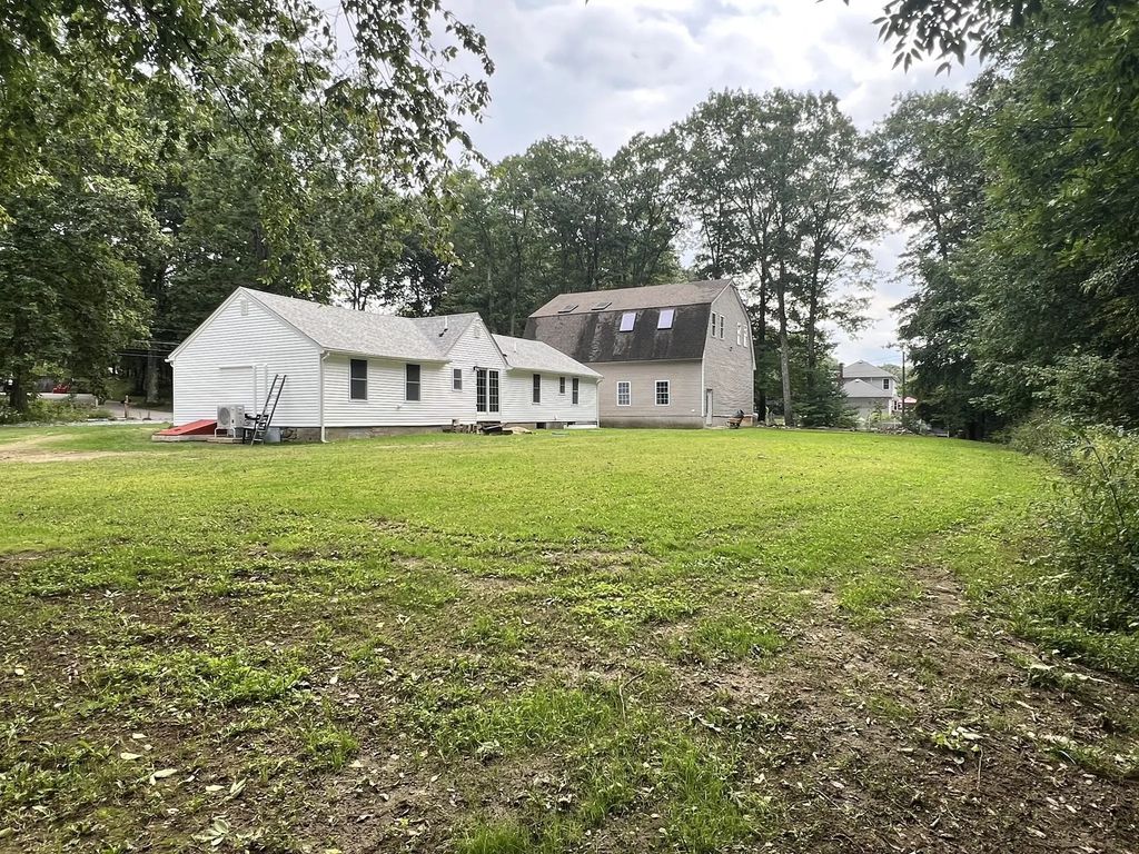 199 Center Depot Road, Charlton