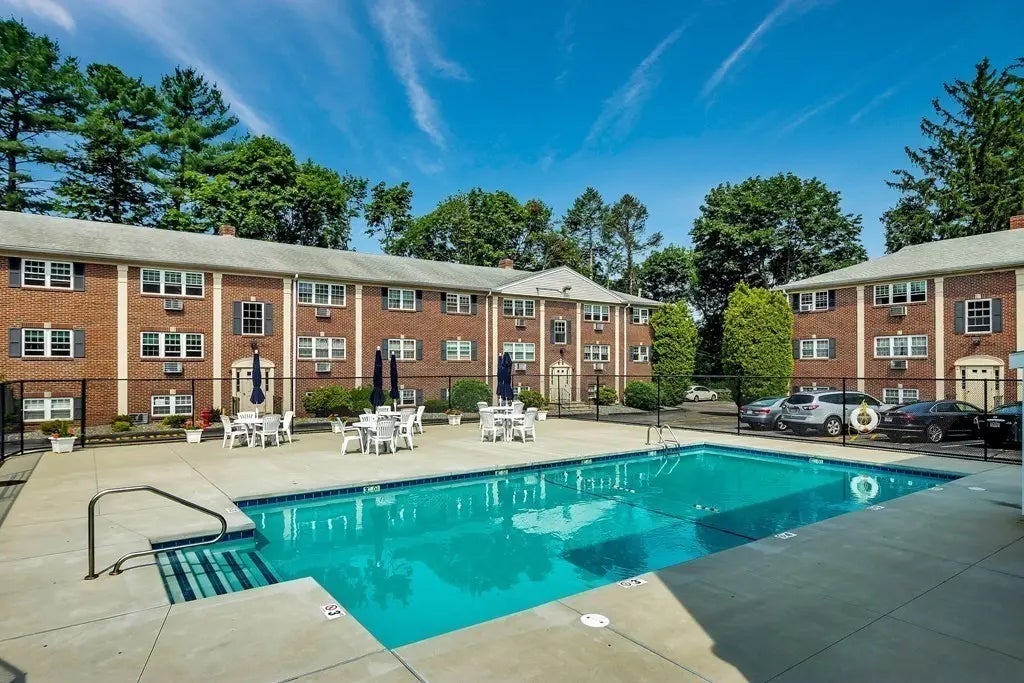 29 Arlington Road #4, Woburn