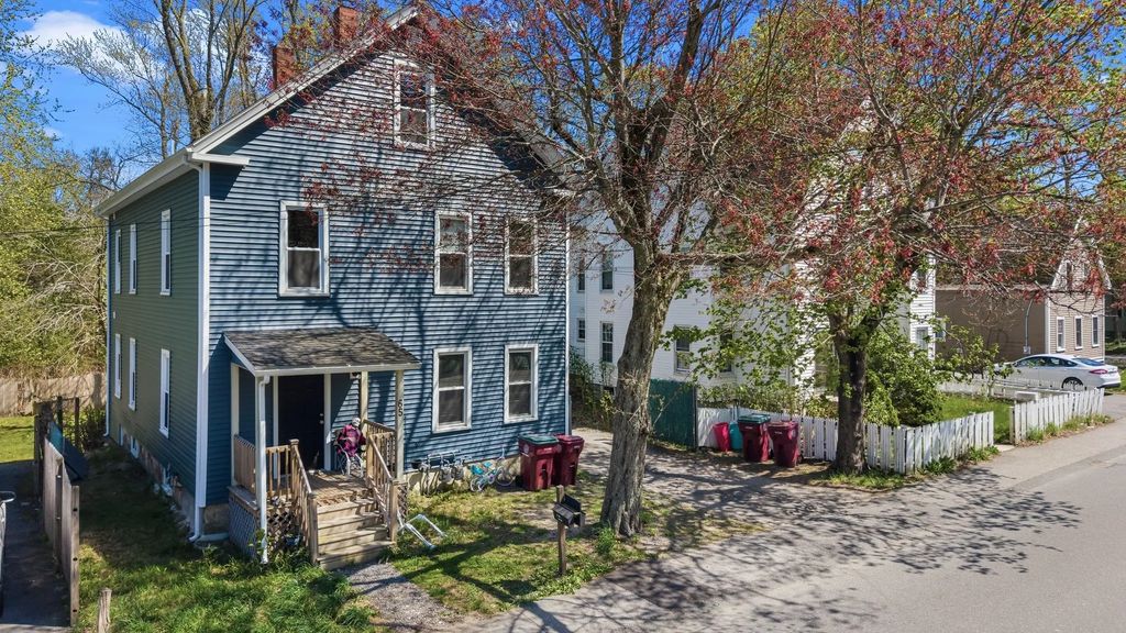 65 Oak Street, Middleboro
