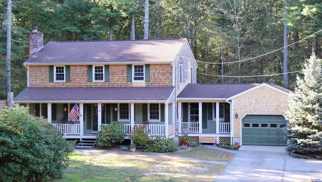 21 Bennett Rd, Rochester