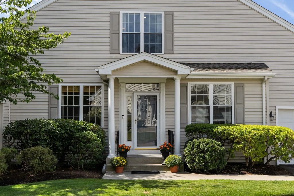 6 Schooner Way #6, Marshfield