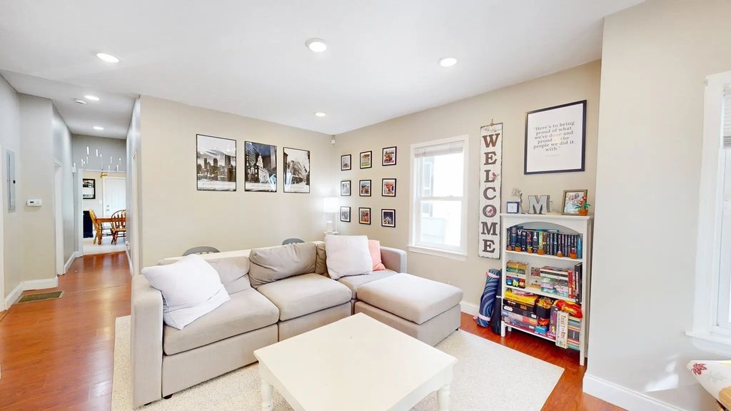 34 Sargent Ave #a, Somerville