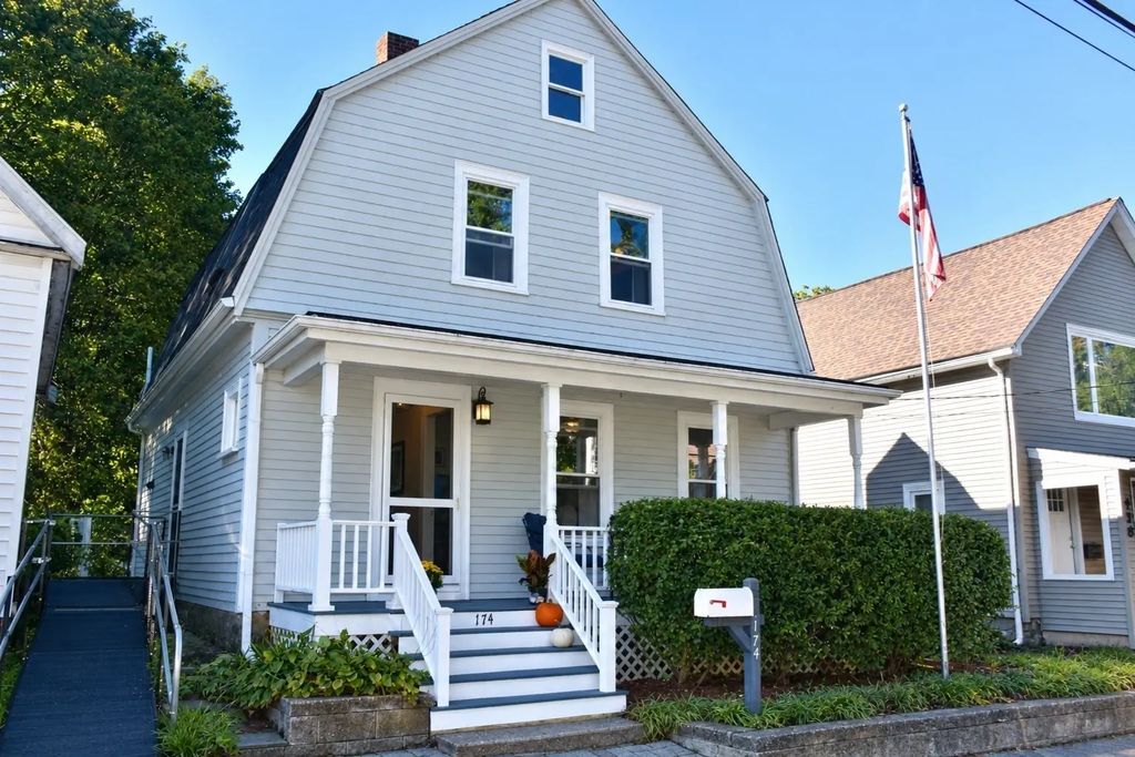 174 Center Avenue, Middleboro
