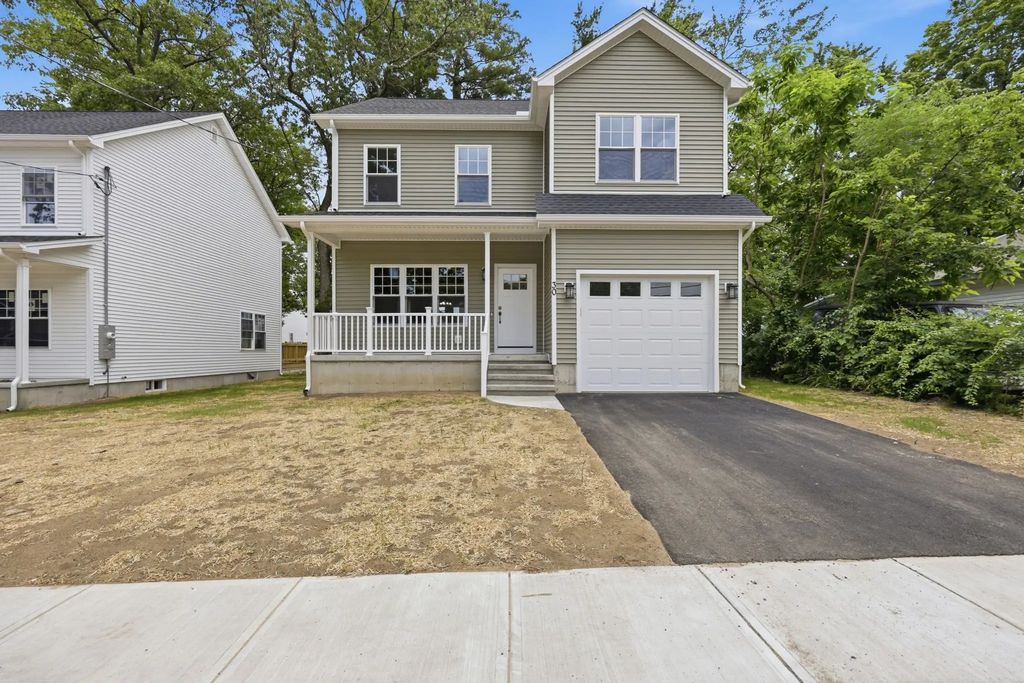 30 Goldenrod, Springfield