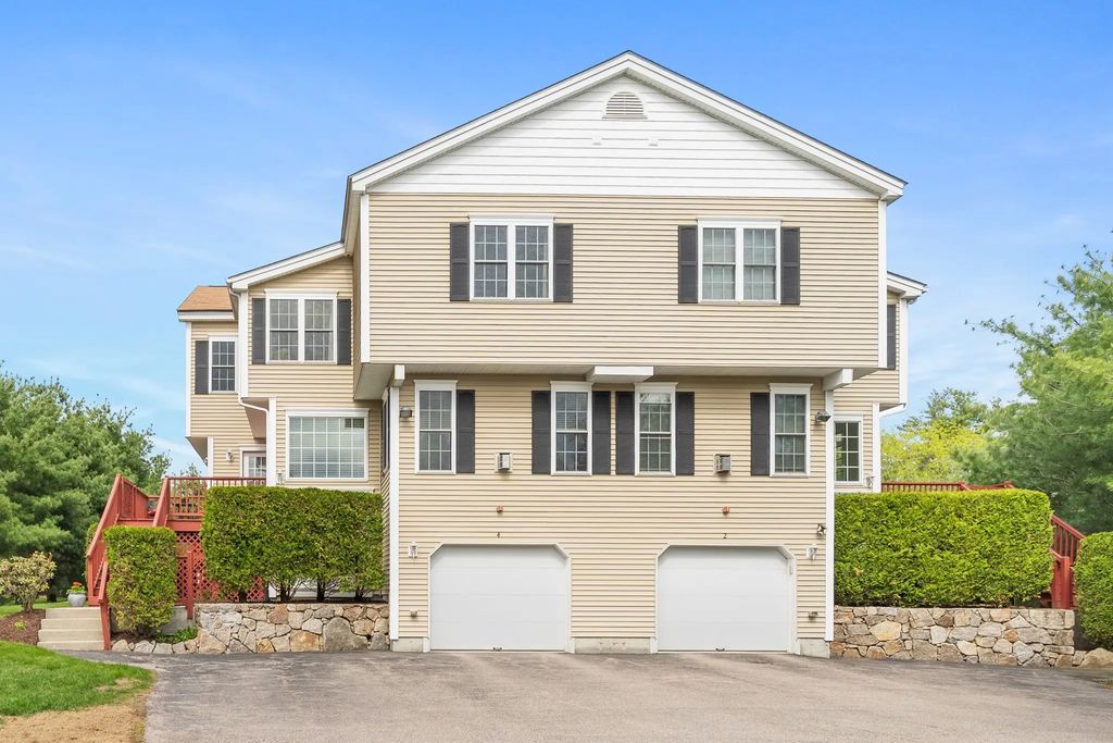 4 Paul Revere Path #4, Hopkinton
