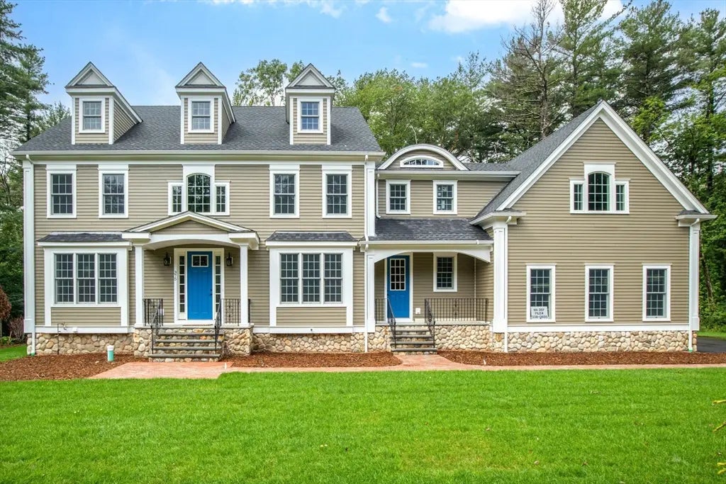 262 Meadowbrook Rd, Dedham