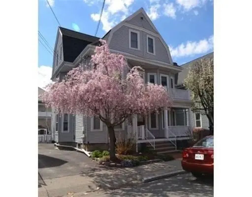 25 Saint Clements #2, Medford