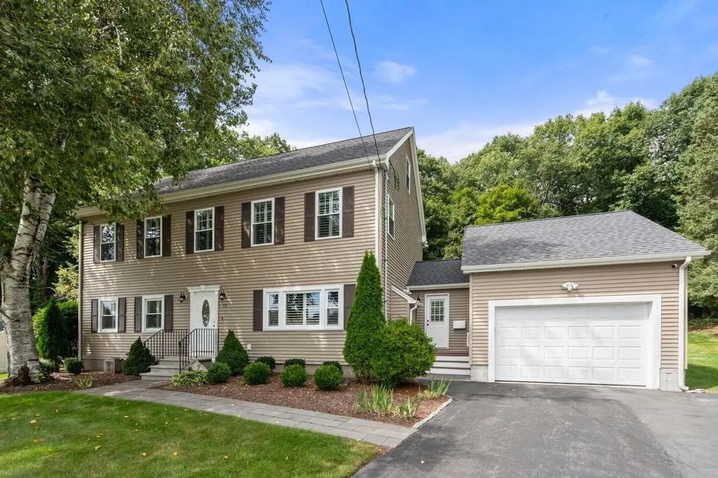 72 Bornwood Drive, Norwood