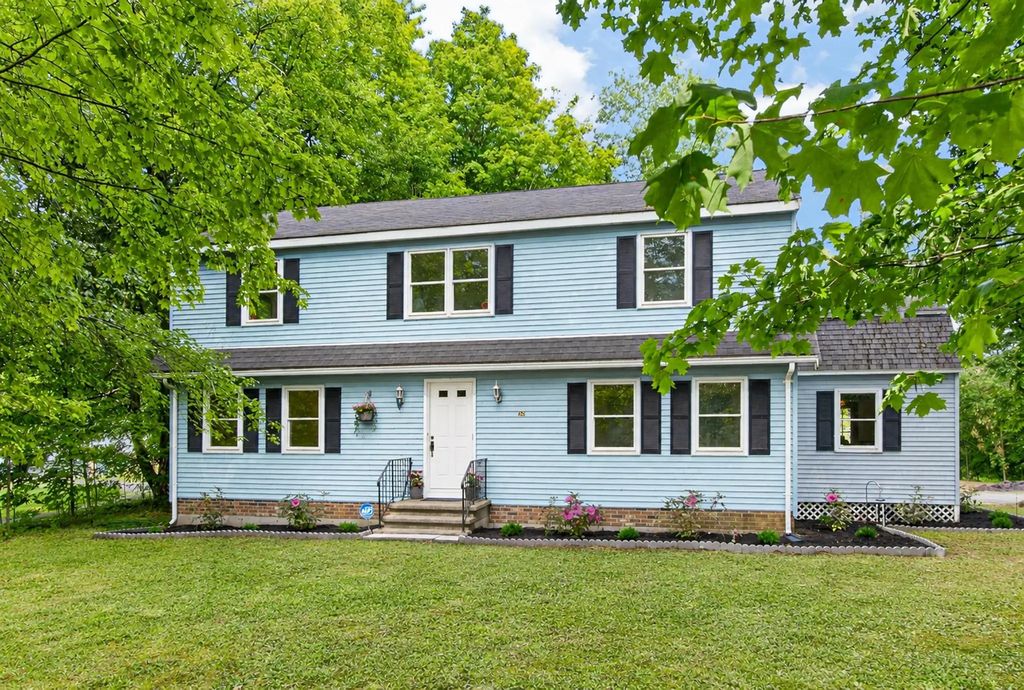 240 Taylor St, Littleton