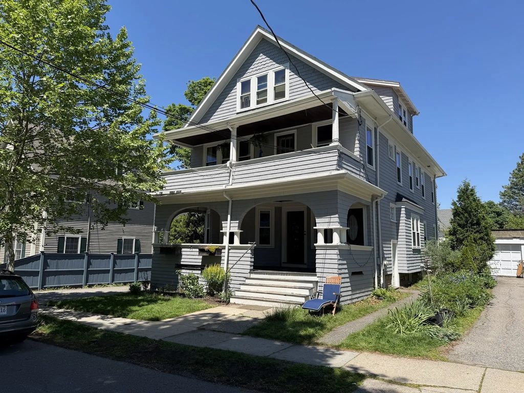 12-14 Warwick Rd. #14, Belmont