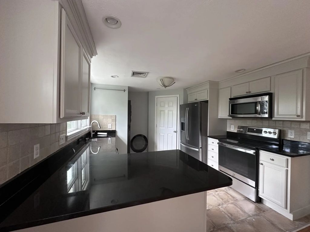 216 Palfrey St #216, Watertown