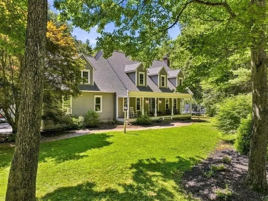 14 Cedar Ridge Ln, Mansfield