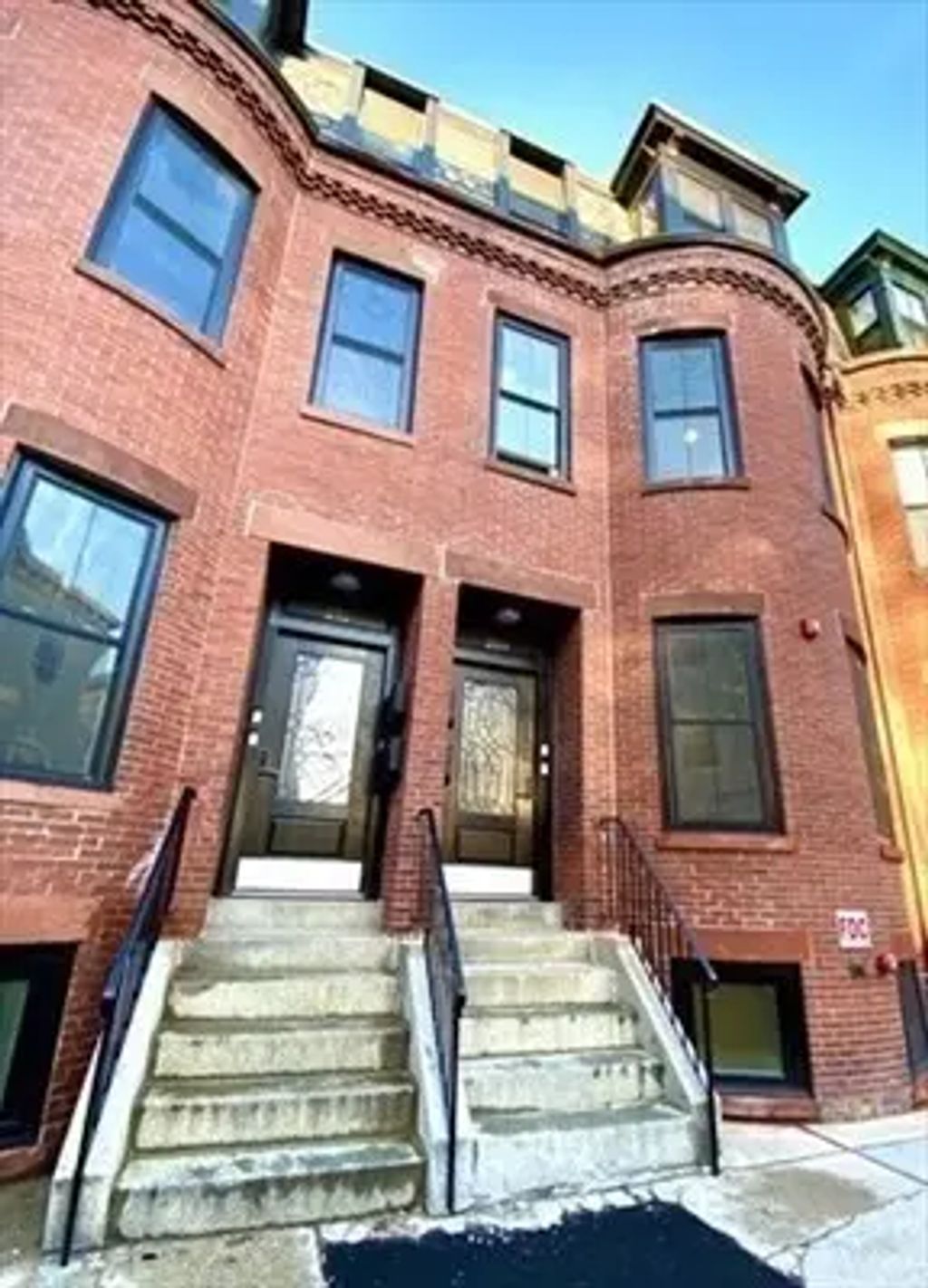 209 Green St #2, Cambridge