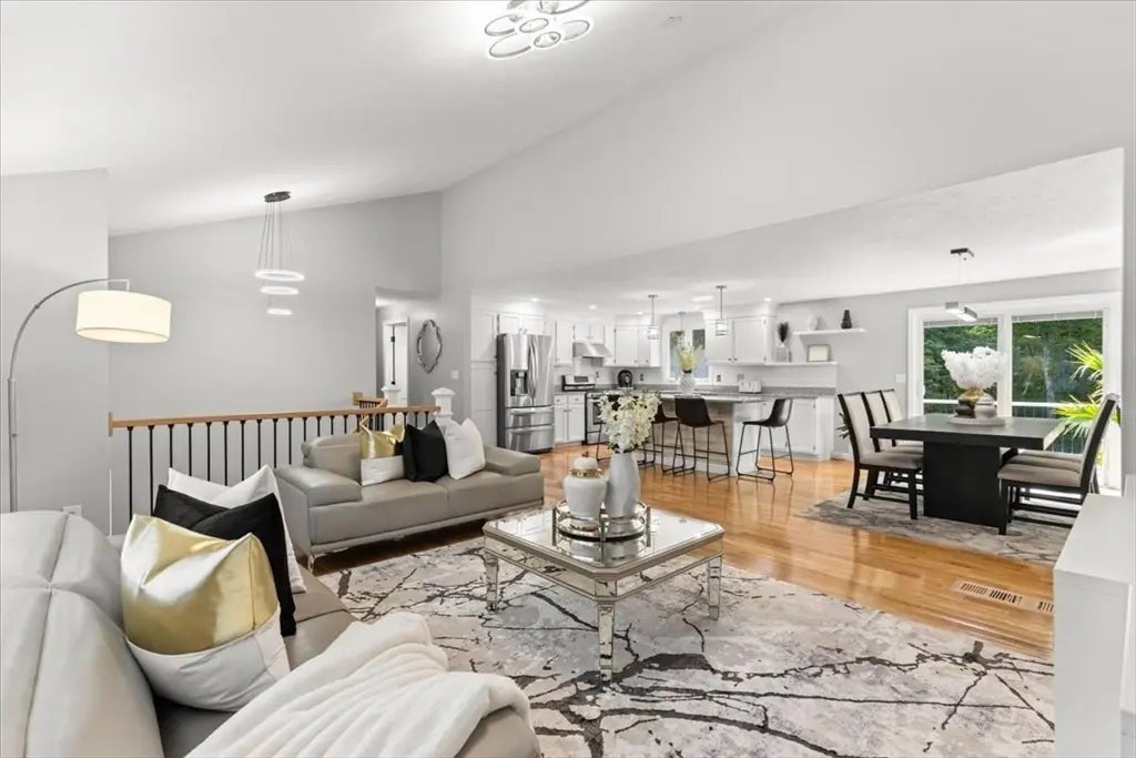 416 Foundry St, Easton