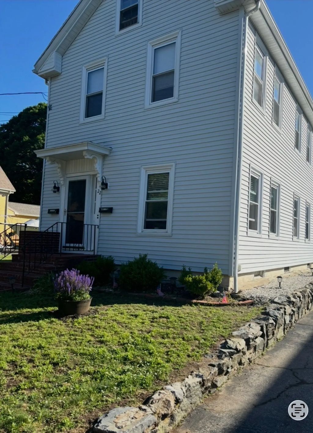 22 Lawrence St #2, Danvers