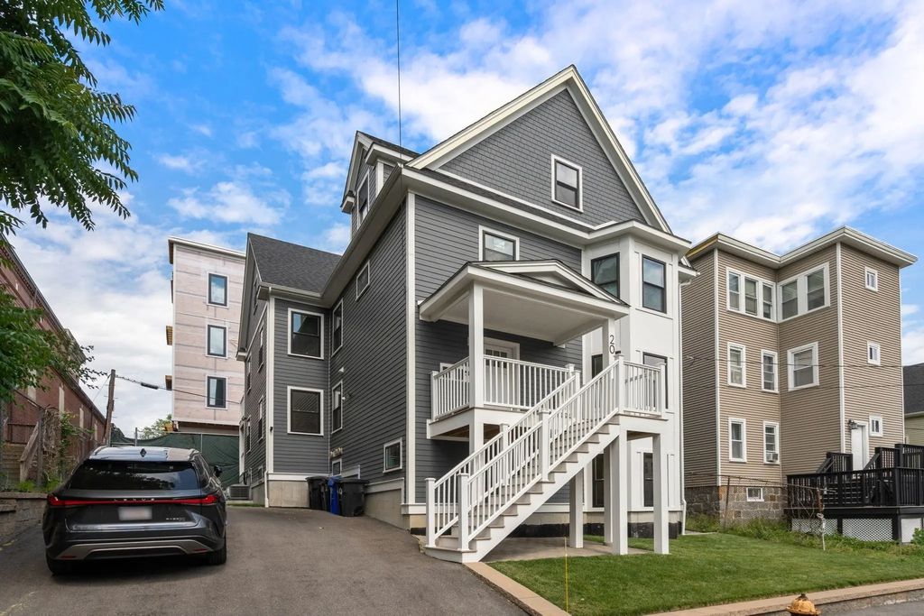 22-20 Ufford St #1, Boston