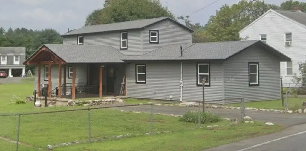115 Berkshire Avenue, Southwick