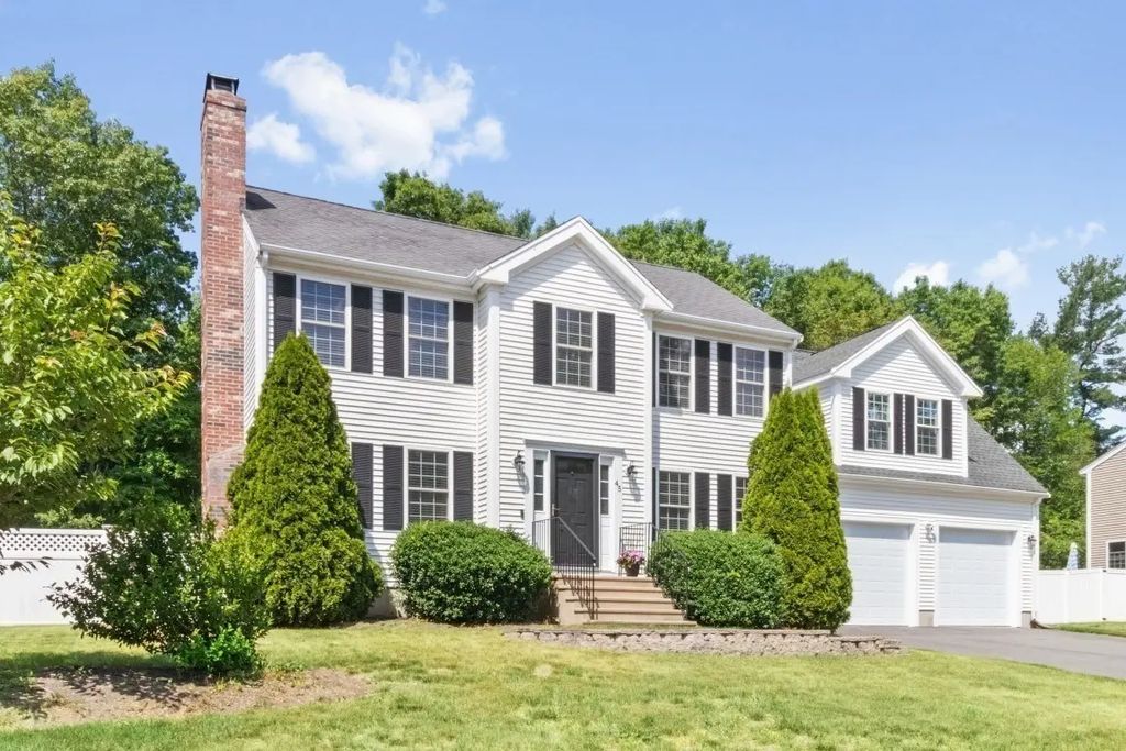 45 Metacomet Avenue, Taunton