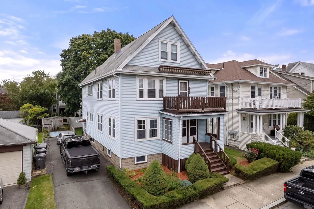8 Burget Ave, Medford
