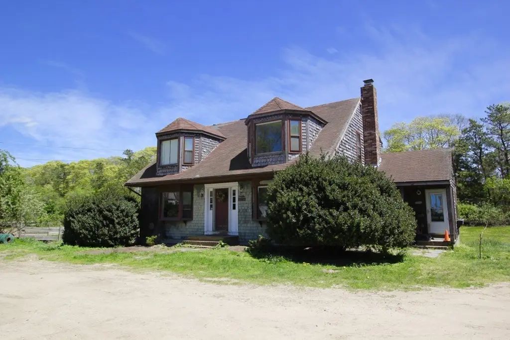 809 Sandwich Rd, Falmouth