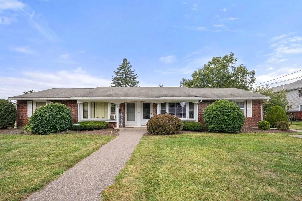 290 Belair St #290, Brockton
