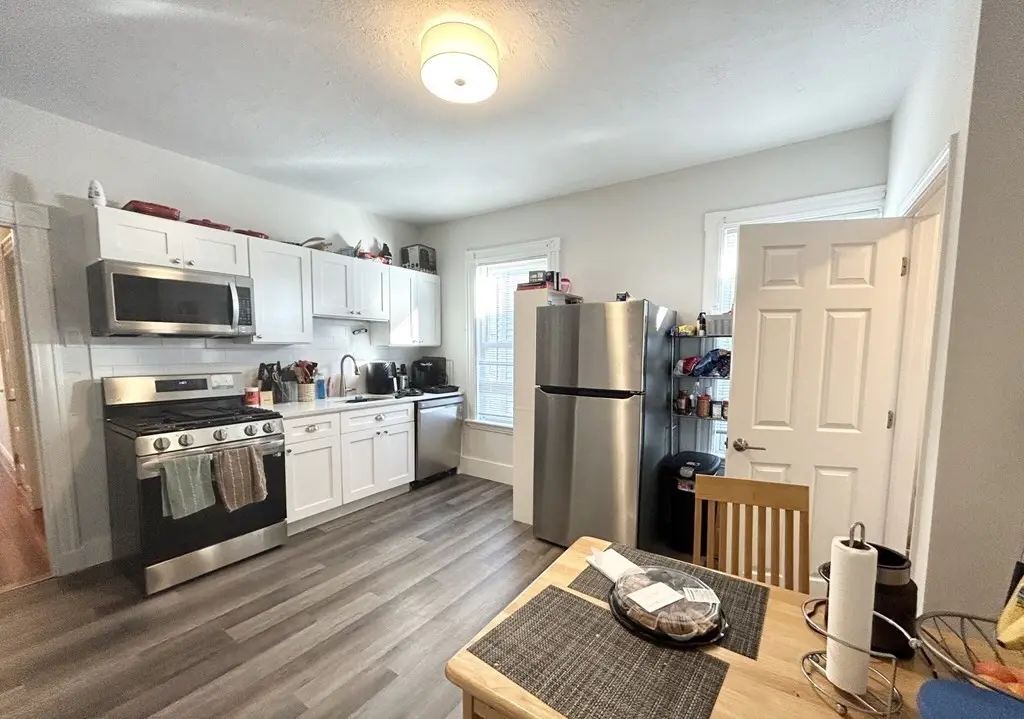 151 East Cottage ##3, Boston