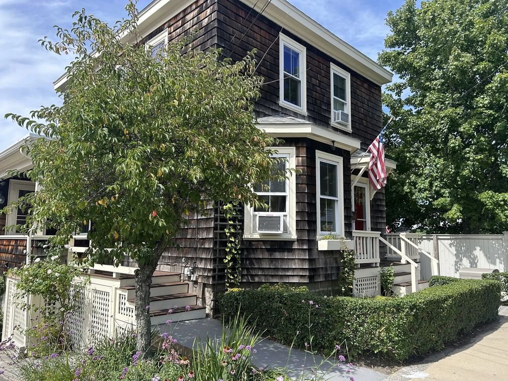 251 East Main St #1, Gloucester