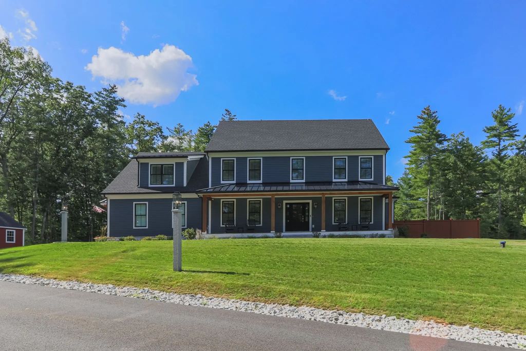 1 Maple Ave, Groton