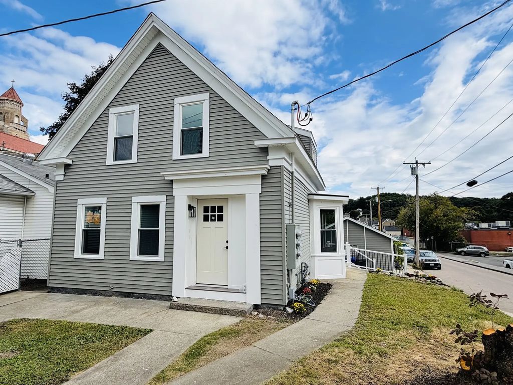 1 E Main St, Milford