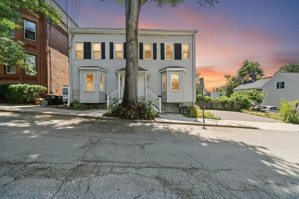 86 Mount Vernon St #2, Somerville