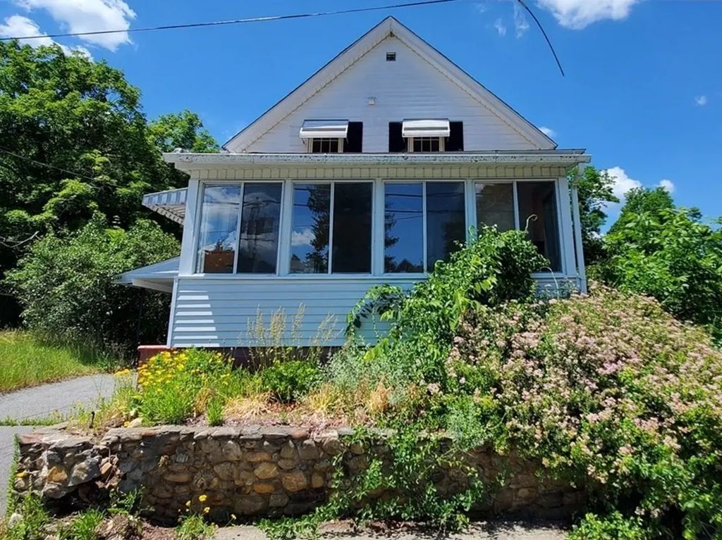 76 Aspen St, Ware