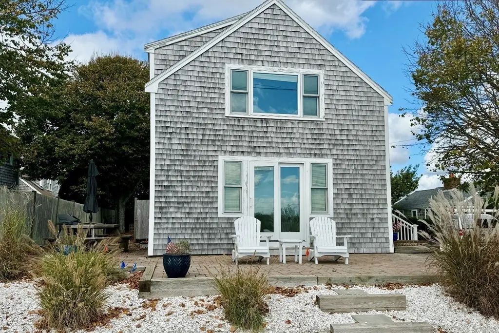 3 Oyster Dr, Chatham