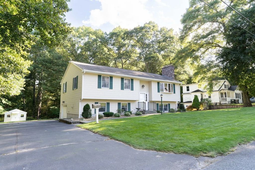 14 Delaney Ave, Dudley