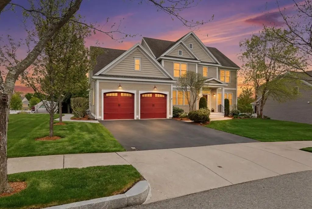 47 Winship Dr, Stoneham