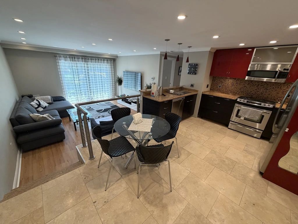 44 Broadlawn #1, Boston