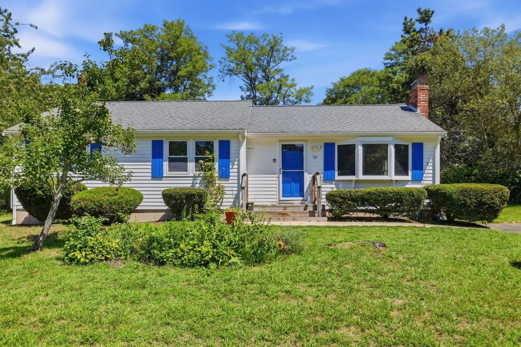 52 Arrowhead Dr., Yarmouth