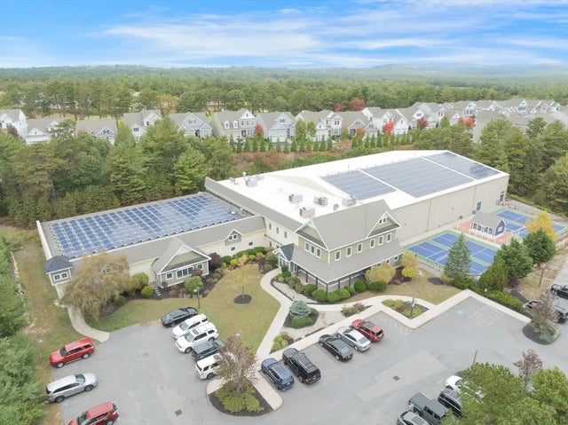 30 Golf Dr, Plymouth